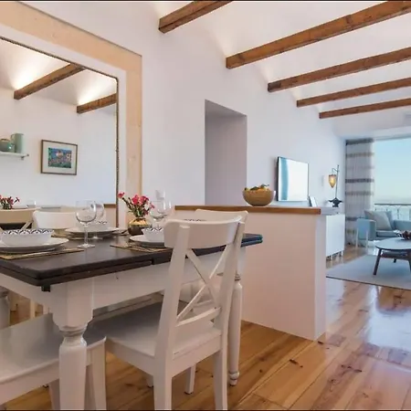 Alfama River View * リスボン